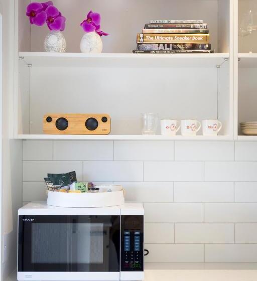 سوییت با چشم‌انداز کوه, Stay Of Queenstown