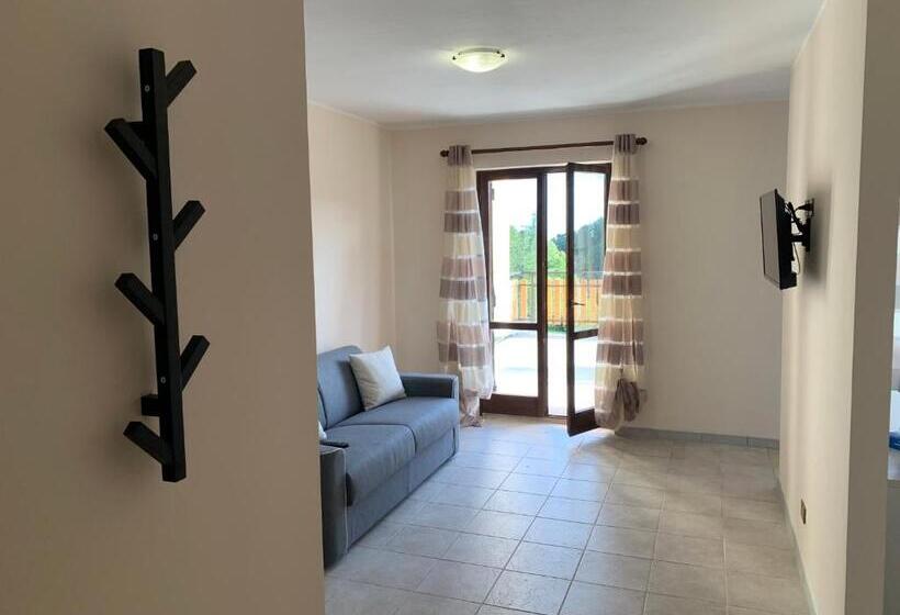 סוויטת ג'וניור עם טרסה, Albergo Parco Gran Sasso