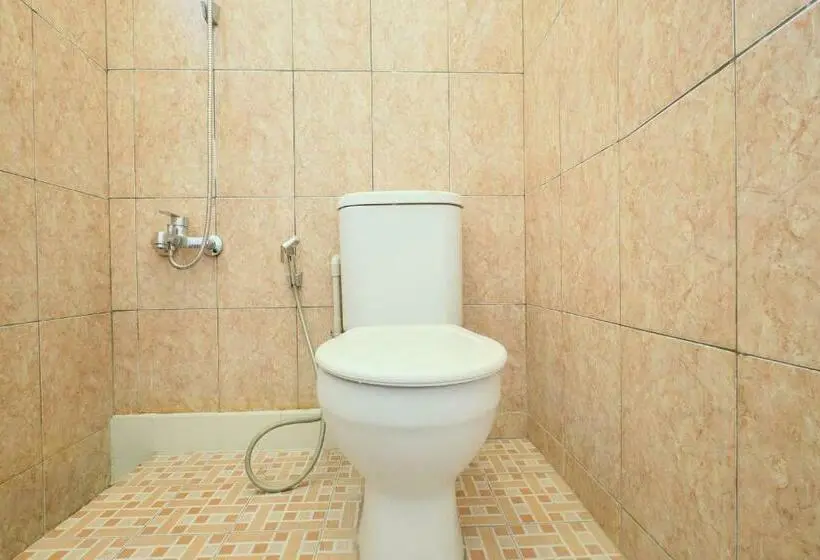 سوییت لوکس, Oyo 2519 Mayang Garini