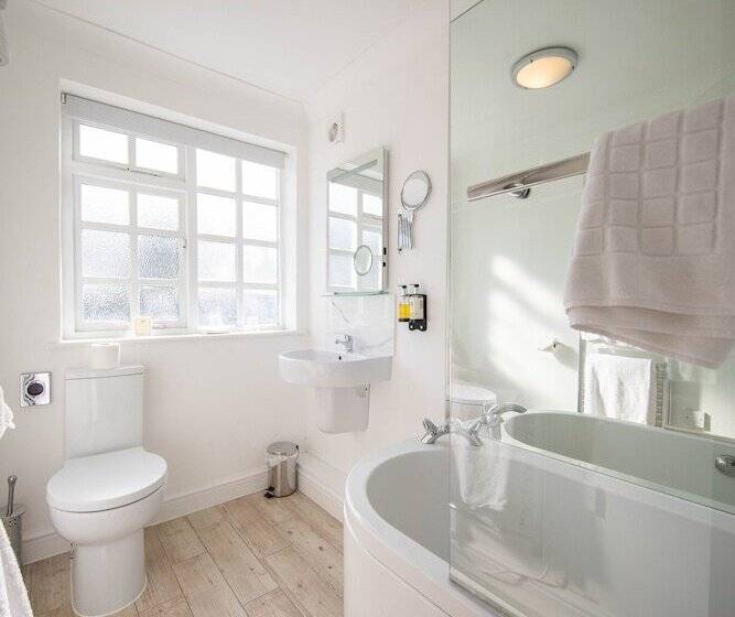 Четырехместный номер Премиум, The Bay Horse Inn