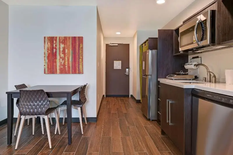 キングサイズベッドのスイートルーム, Home2 Suites By Hilton Atascadero, Ca