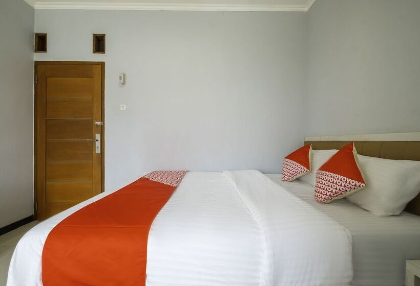 اتاق استاندارد, Karins Guesthouse Syariah Redpartner