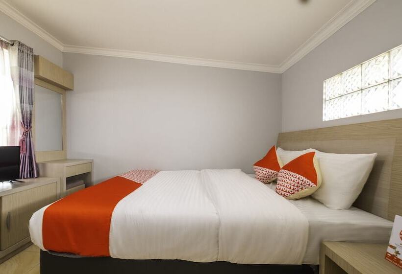 اتاق لوکس, Karins Guesthouse Syariah Redpartner