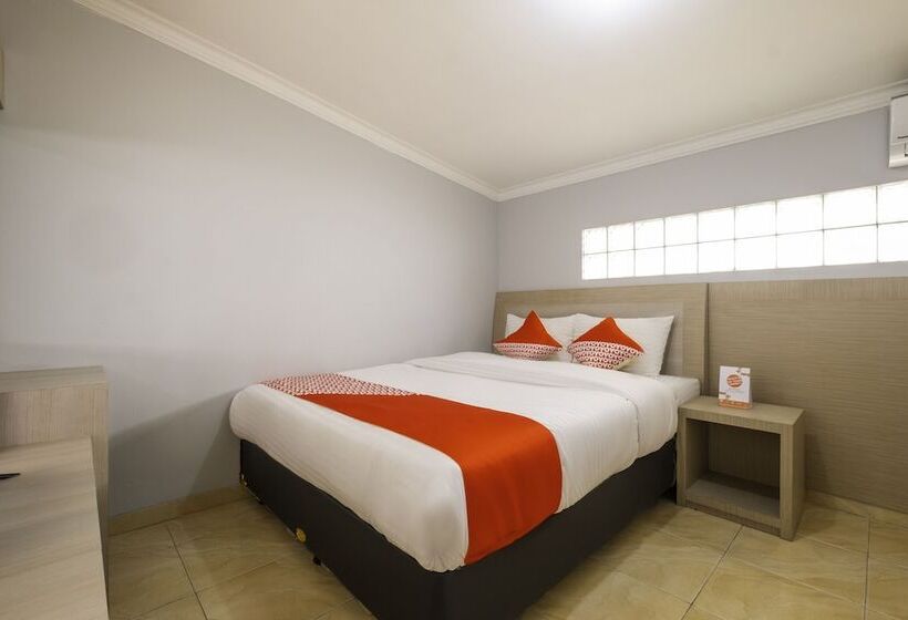 اتاق لوکس, Karins Guesthouse Syariah Redpartner