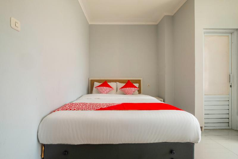 اتاق لوکس, Karins Guesthouse Syariah Redpartner