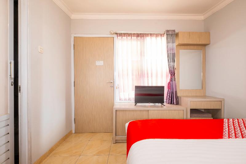 اتاق استاندارد, Karins Guesthouse Syariah Redpartner