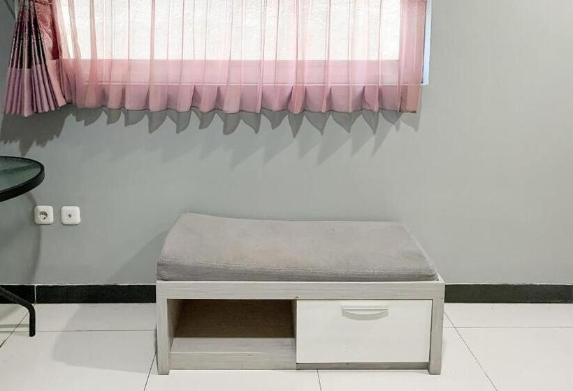 اتاق استاندارد, Karins Guesthouse Syariah Redpartner