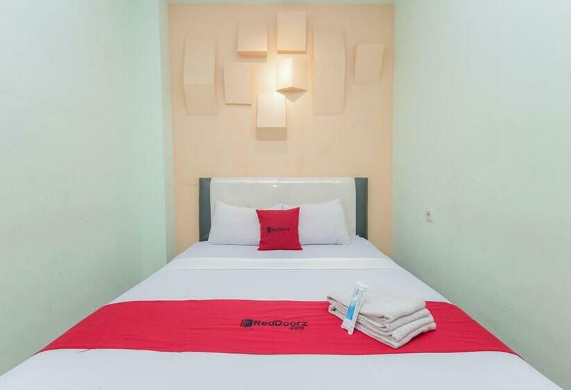 חדר סטנדרט, Reddoorz Near Alun Alun Madiun