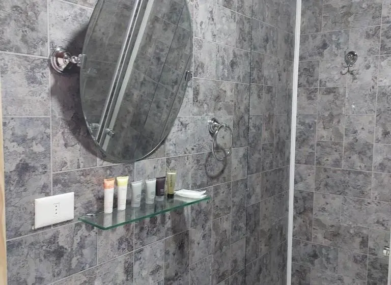 スタンダードルーム, Hostal Newen