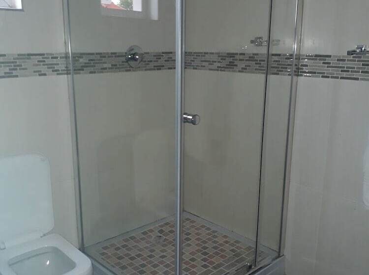 スタンダードルーム, Cyrildene Lodge