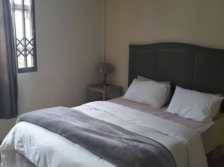 スタンダードルーム, Cyrildene Lodge