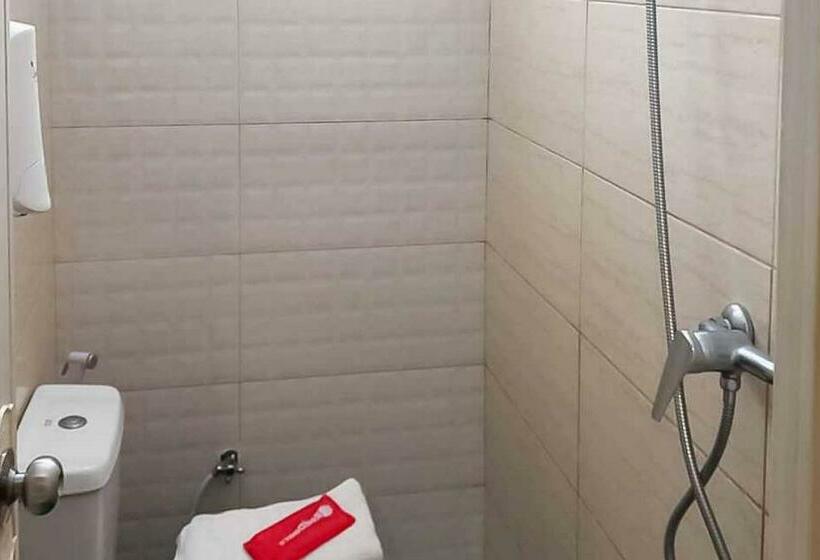 Номер Стандарт, Reddoorz @ Pavilion Residence Cikarang