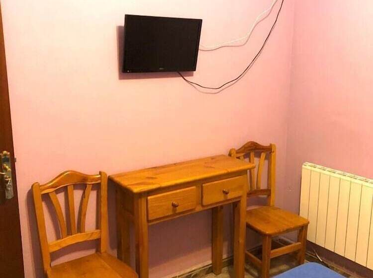 اتاق استاندارد, Hostal Hermanos Sánchez