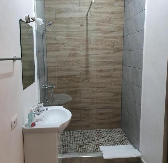 اتاق لوکس, Vily Luxury Rooms