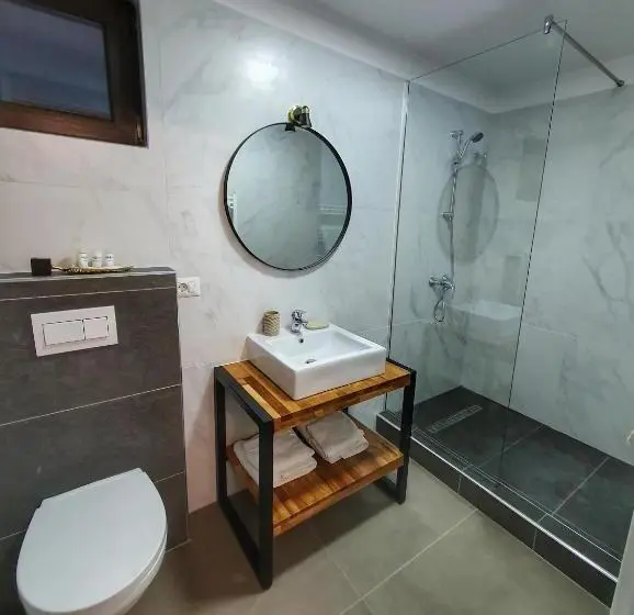 Deluxe-huone King-vuode, Vily Luxury Rooms
