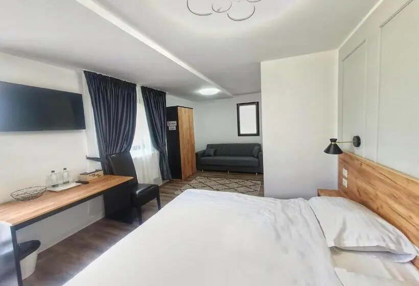 Superior Kolmen Hengen Huone, Vily Luxury Rooms