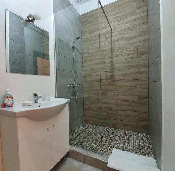 اتاق لوکس, Vily Luxury Rooms