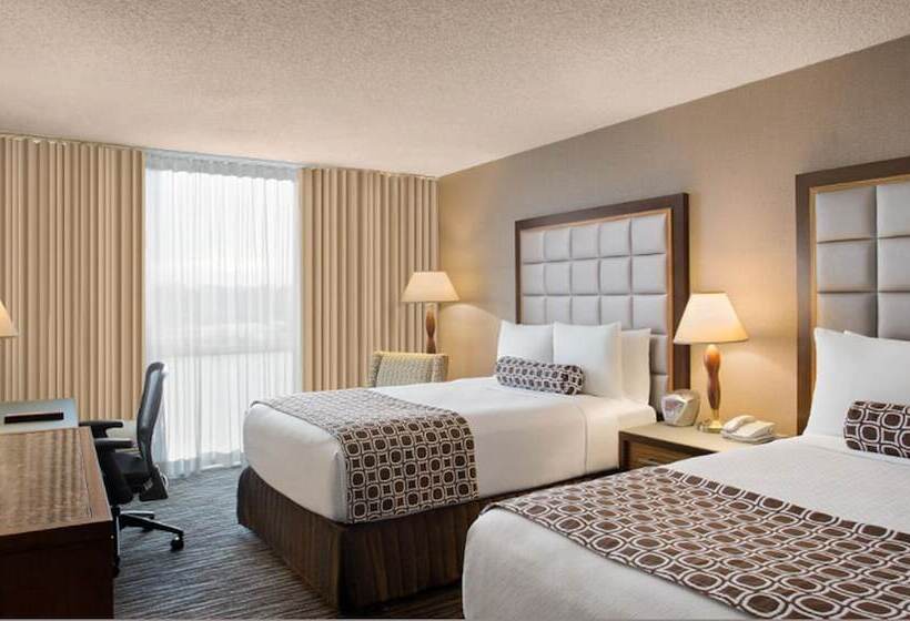 Номер Стандарт 2 Двуспальные Кровати, Crowne Plaza San Francisco Airport, An Ihg