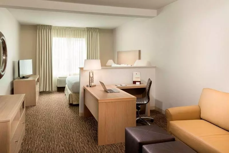 キングサイズベッドのスタンダードルーム, Doubletree By Hilton Hotel Vancouver