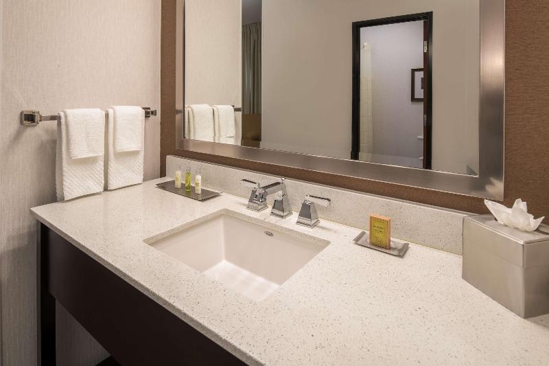 标准间, Doubletree By Hilton Hotel Vancouver