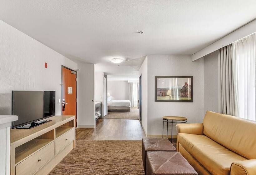 套房, Doubletree By Hilton Hotel Vancouver