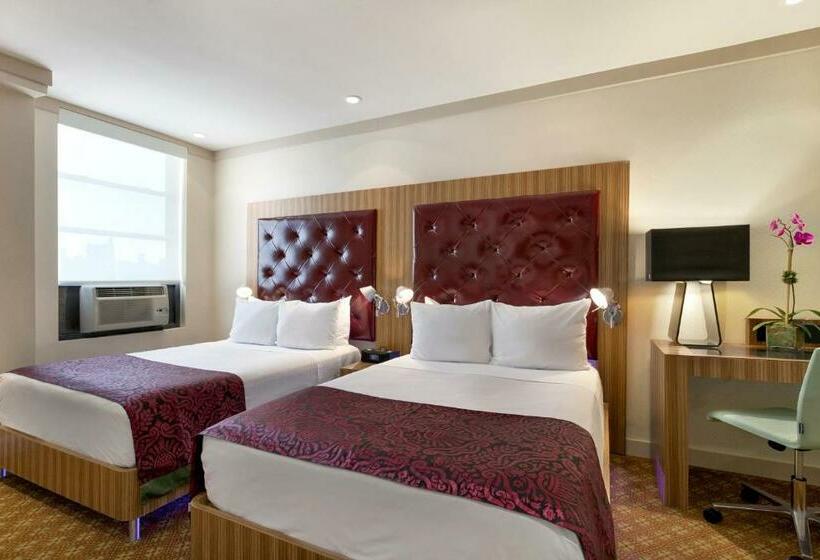 商务房间, Night Hotel Broadway