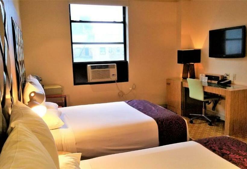 商务房间, Night Hotel Broadway