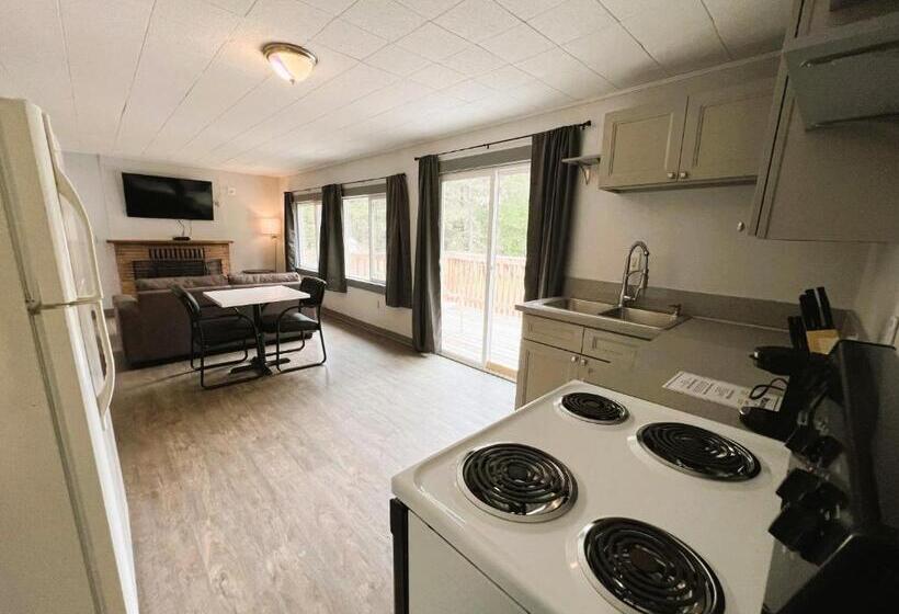 家庭套房, Our Place At The Beach