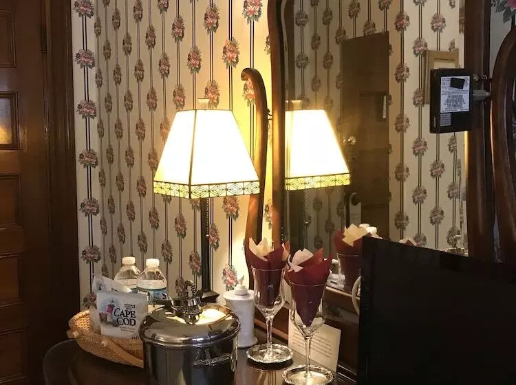 デラックスルーム, Palmer House Inn