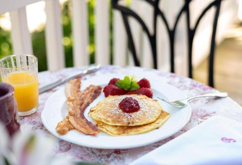 带大床的标准间, Palmer House Inn