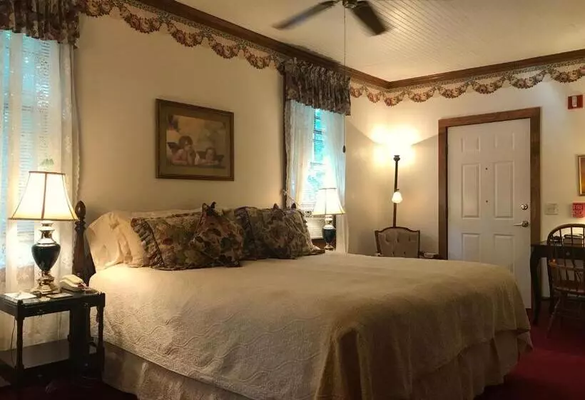 身障者適用キングサイズベッドルーム, Palmer House Inn