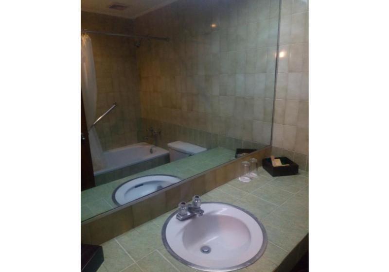 اتاق استاندارد, Ramada By Wyndham Windsor Locks