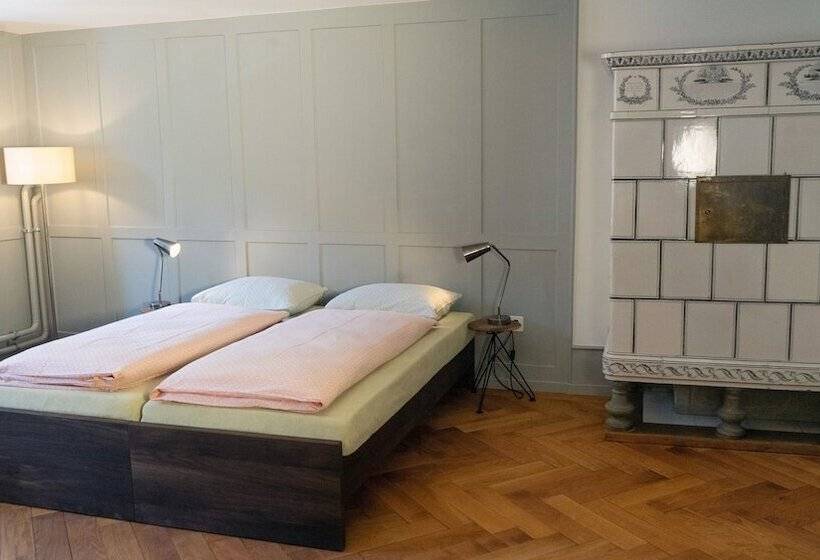 חדר סטנדרט, Schloss Burgdorf Youth Hostel