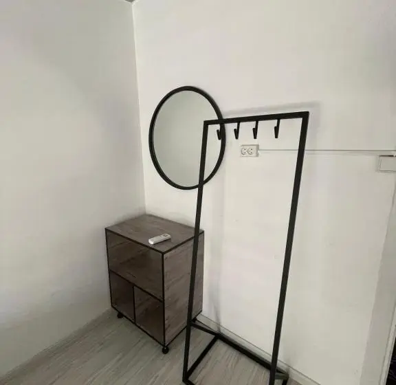 اتاق اکونومی, Hostelpoint