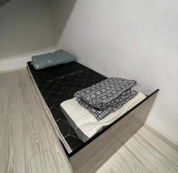 اتاق استاندارد چهار تخته, Hostelpoint