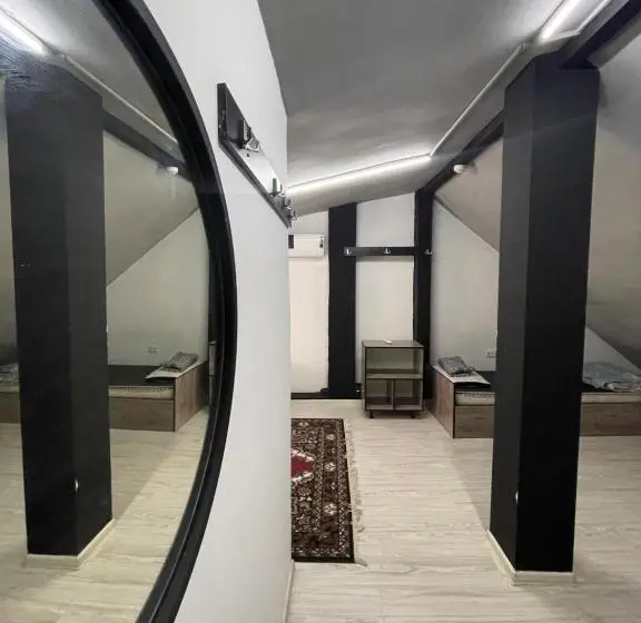 اتاق استاندارد چهار تخته, Hostelpoint