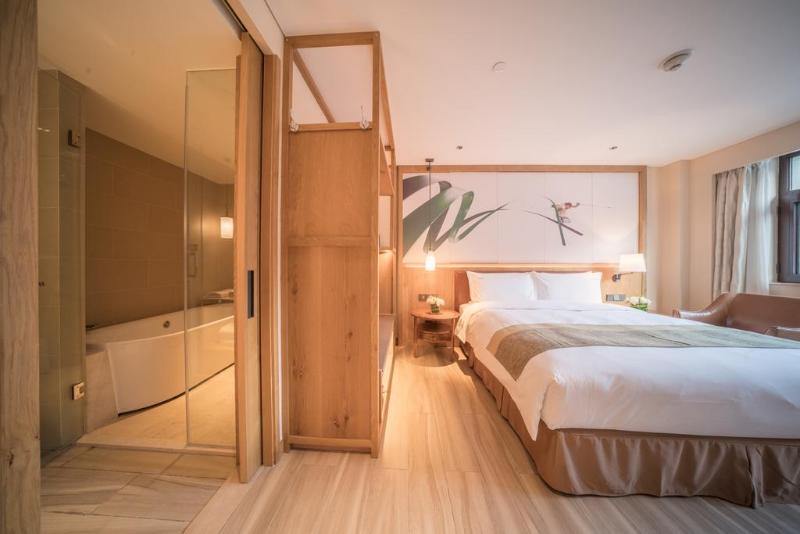 스탠다드 룸 킹사이즈 침대, Holiday Inn Jilin Beidahu, An Ihg