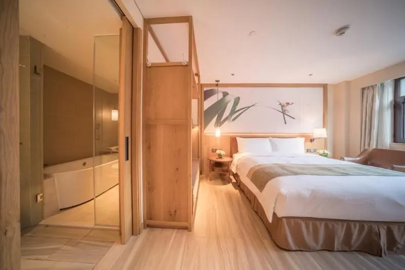 キングサイズベッドのスタンダードルーム, Holiday Inn Jilin Beidahu, An Ihg