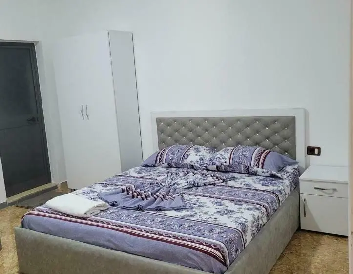 اتاق لوکس, Reci