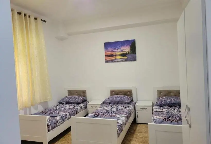 اتاق کلاسیک سه تخته, Reci