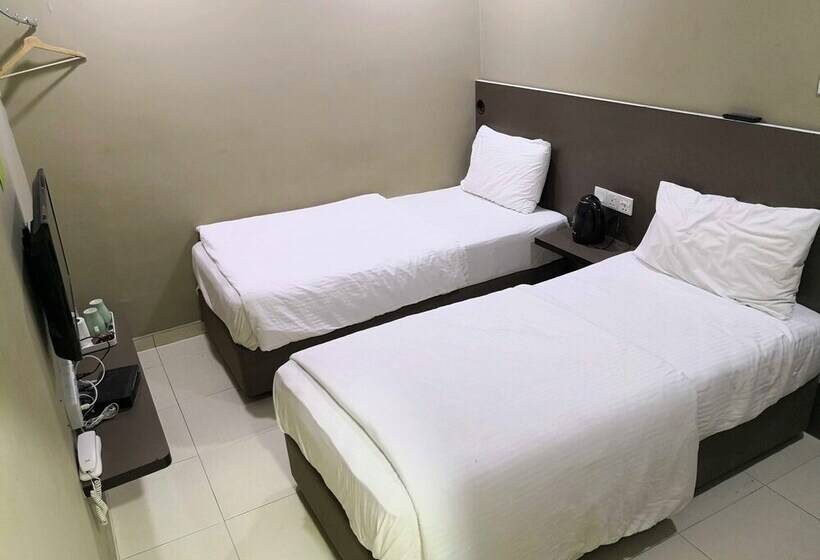 اتاق استاندارد, Tropika Garden Hotel Kulai