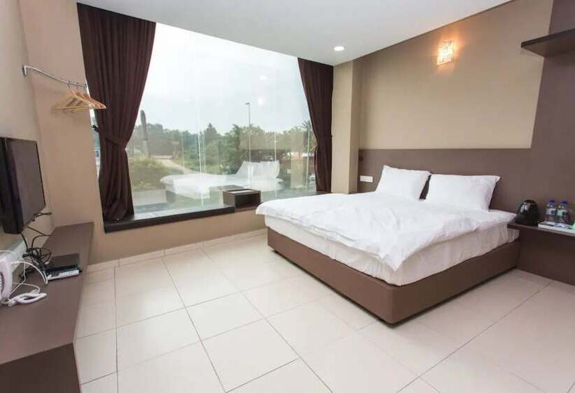 اتاق لوکس, Tropika Garden Hotel Kulai