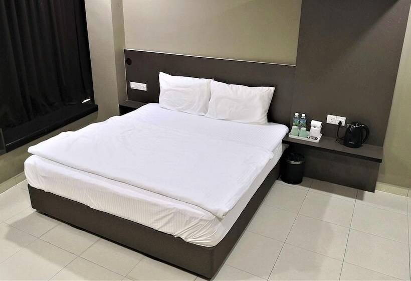 اتاق لوکس, Tropika Garden Hotel Kulai