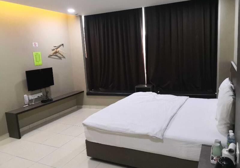 带大床的豪华间, Tropika Garden Hotel Kulai