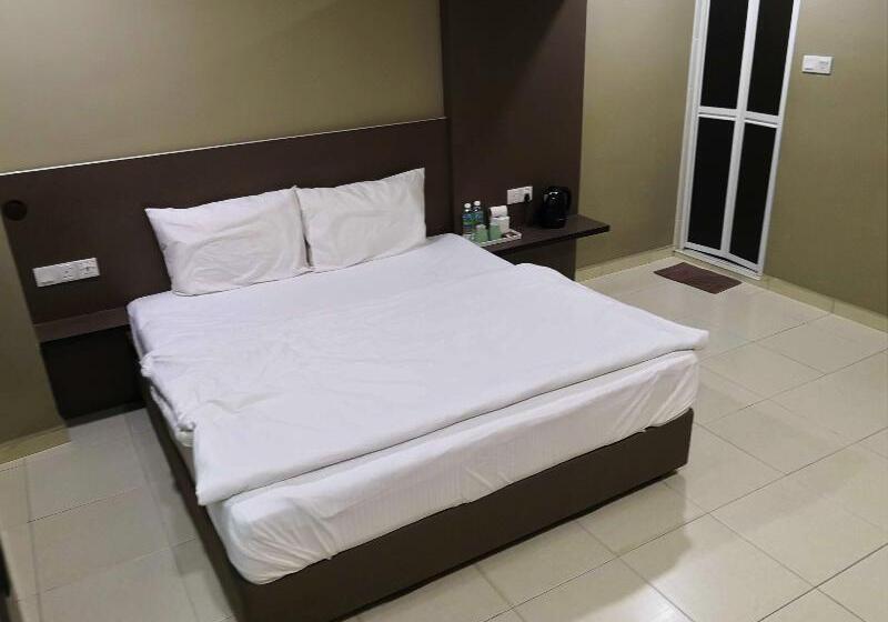 اتاق لوکس با تخت بزرگ, Tropika Garden Hotel Kulai
