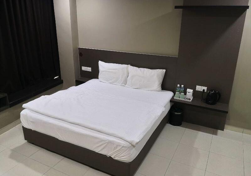 带大床的豪华间, Tropika Garden Hotel Kulai
