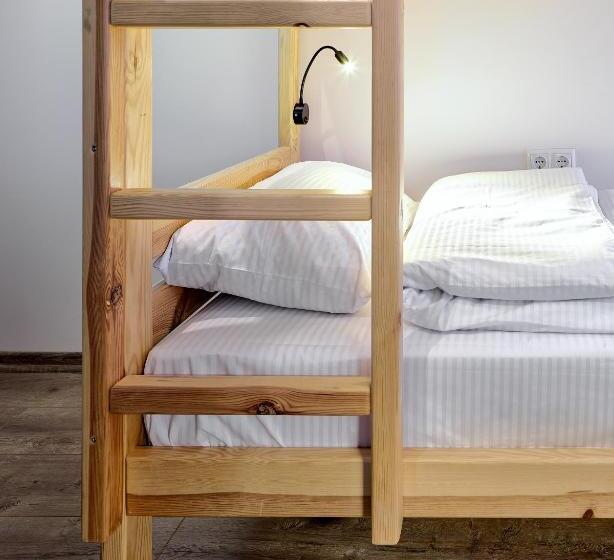 חדר משפחתי, Dream Hostel Khmelnytskyi