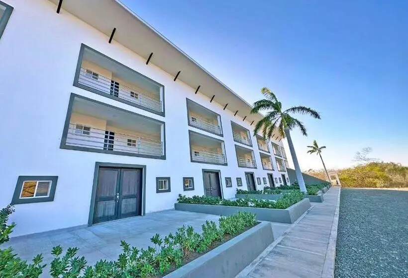 オーシャンビューデラックスルームバルコニー付き, Surf Ranch Resort - Emerald Coast