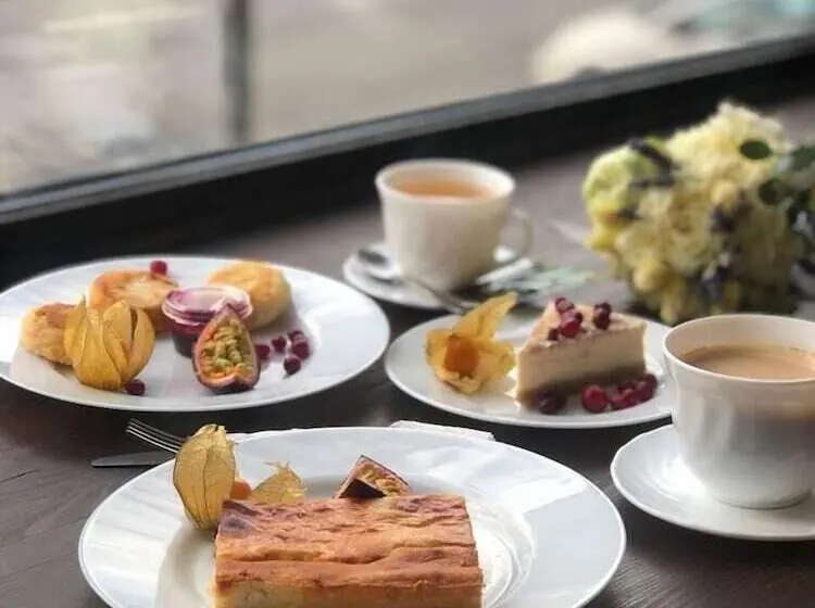 スタンダードルーム, Mia Milano