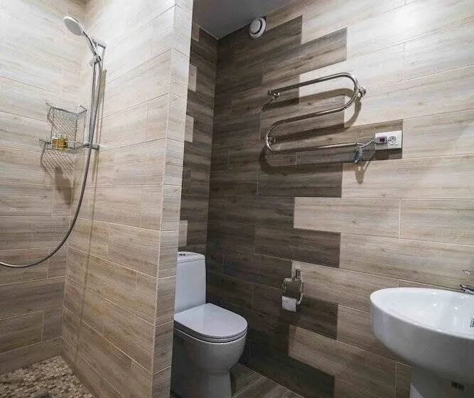 Chambre Familiale, Angara Prioritet